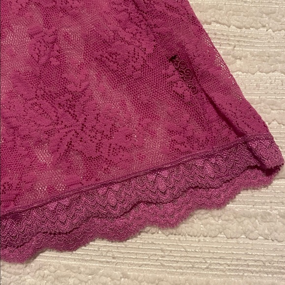 Lingerie - Picture 6 of 6